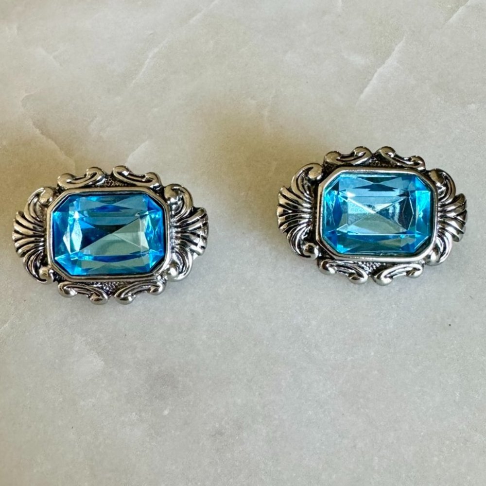Premier Designs Blue Clip on Earrings